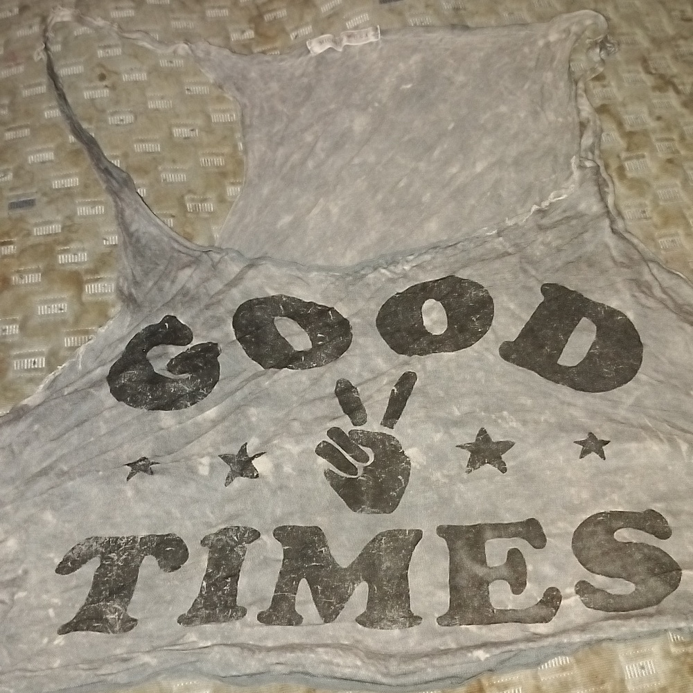 NWOT S/P Michelle USA Super Cropped Distressed 'good times' Top